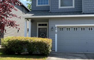 Beautiful 2 Story Home in Fairfield Park for lease - 8919 NE 41st Ave