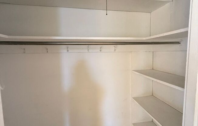 2 beds, 2 baths, 1,303 sqft, $2,200, Unit New King Edward  401