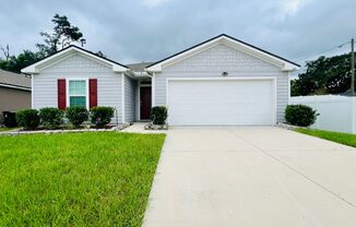 Timber Oaks home with Solar!