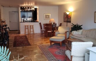 6 Whittier Pl