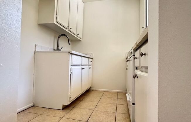 1 bed, 1 bath, $1,750, Unit 102