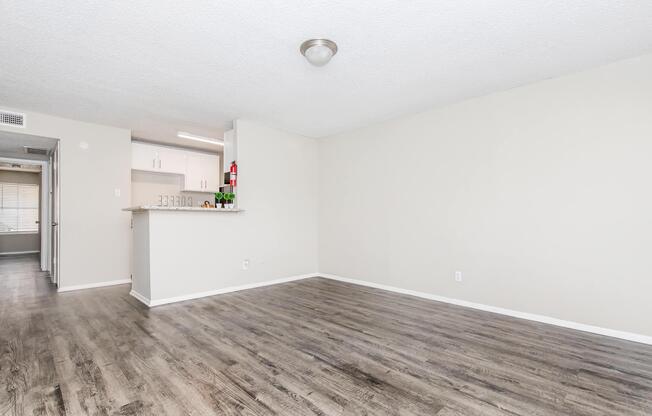 1 bed, 1 bath, 670 sqft, $1,069