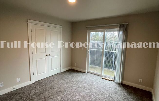 2 beds, 1 bath, 800 sqft, $1,295, Unit 104