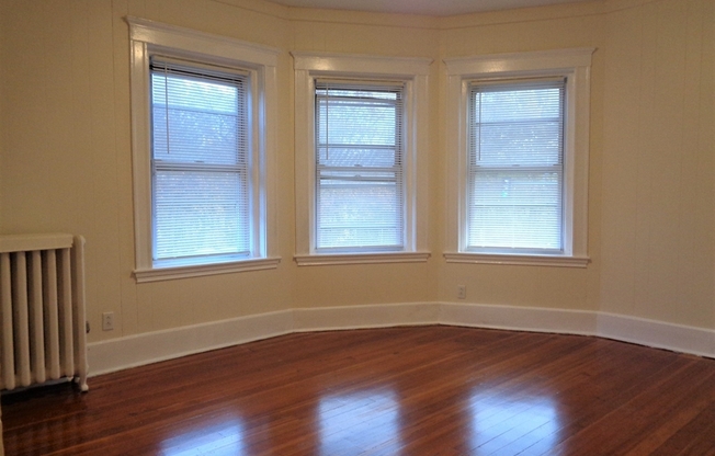 553 BROOKLINE AVE