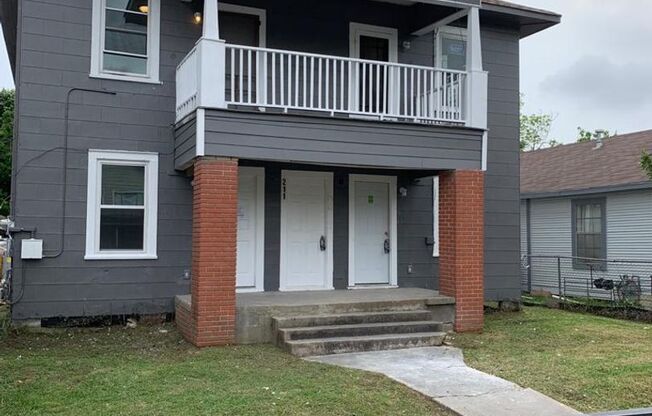 211 E Sterling Ave