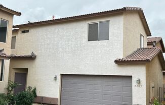 3 Bedroom 2 1/2 Bathroom Freshly painted & carpet, Close to Grand Canyon University