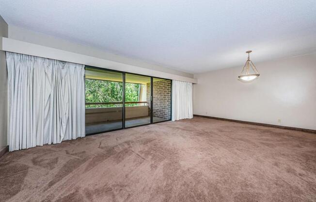 2 beds, 2 baths, 1,210 sqft, $1,950