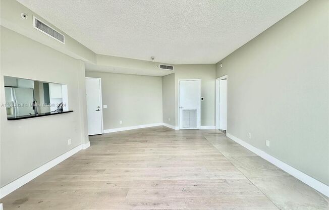 1 bed, 1 bath, 770 sqft, $3,350, Unit 1801