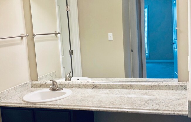 2 beds, 2 baths, 1,150 sqft, $1,599, Unit 0603