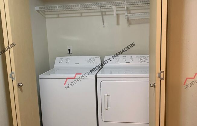 1 bed, 1 bath, 747 sqft, $1,350, Unit D-213