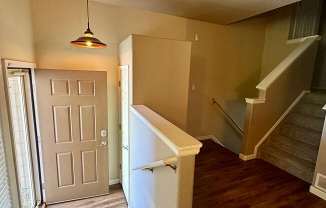 Lovely 3 bedroom/3 car tandem garage home in Lorson Ranch