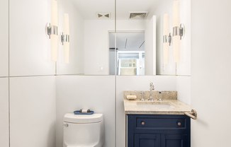315 W 36 ST