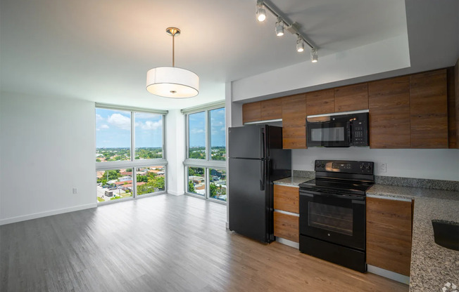 365 W 78 RD