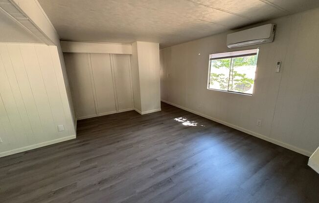 900 Callahan Rd
