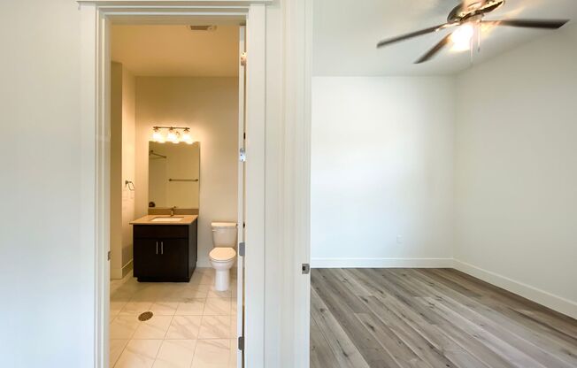 3 beds, 2 baths, 980 sqft, $2,375, Unit 220