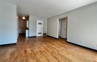 3 beds, 1.5 baths, 850 sqft, $1,395, Unit Unit 11