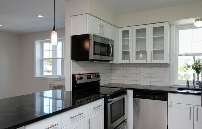 105 Runnymede Ave