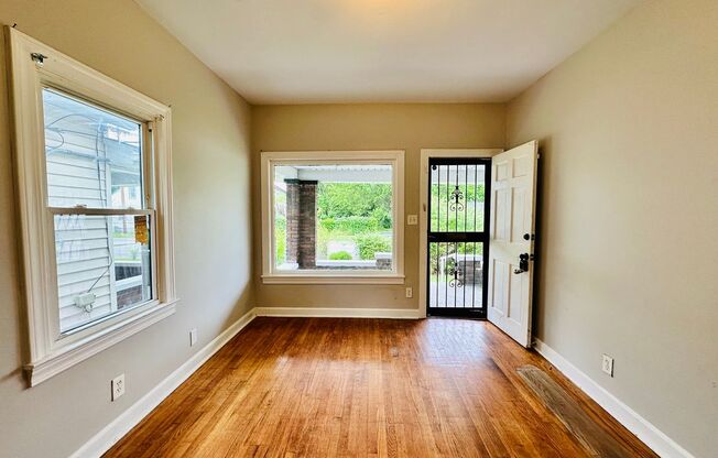 Updated 2BR house in Portland with unfinished basement