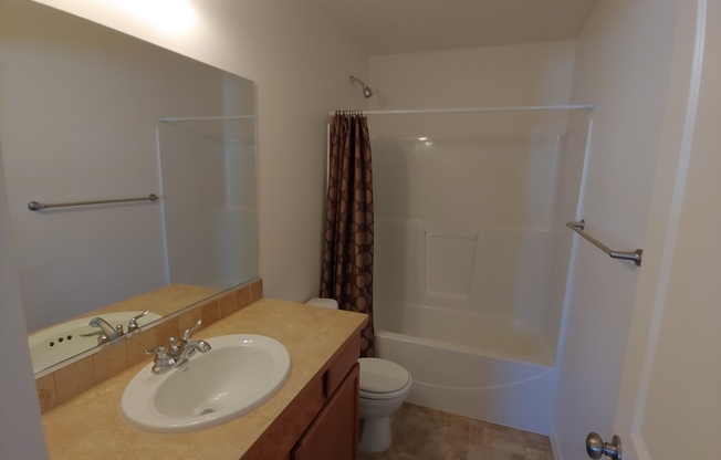 3 beds, 2 baths, $2,299