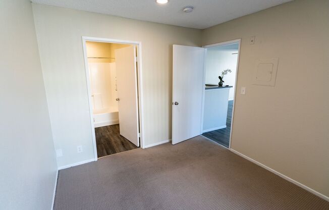 1 bed, 1 bath, 665 sqft, $1,598, Unit 206