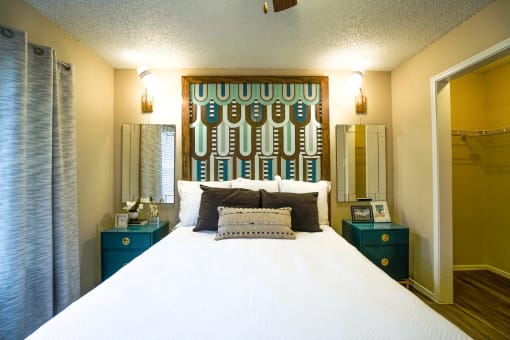 bedroom in luxury apartments near walnut creek