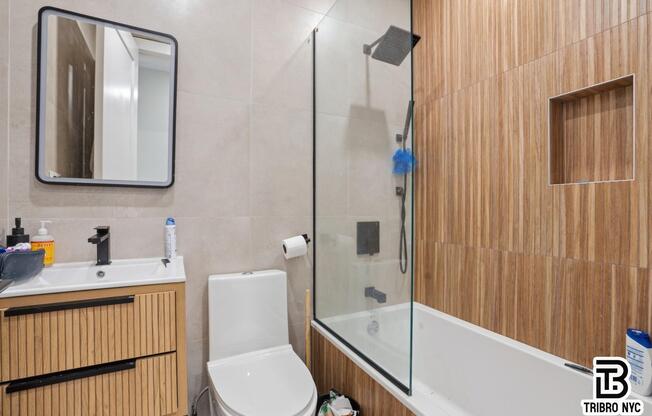 3 beds, 2.5 baths, $7,100, Unit 1M