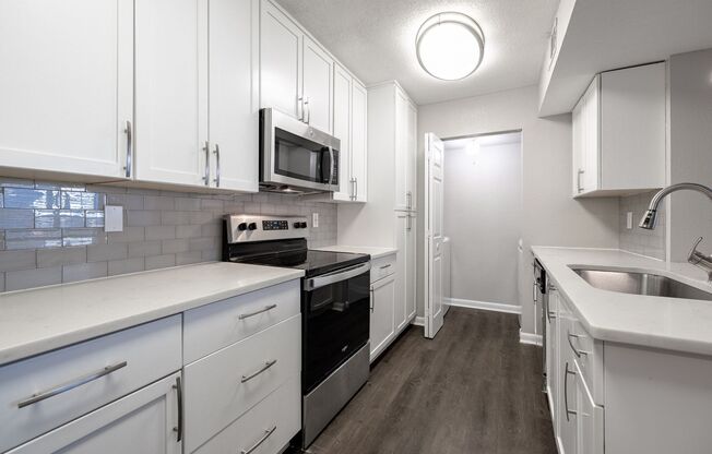 1 bed, 1 bath, 525 sqft, $1,100, Unit 1019