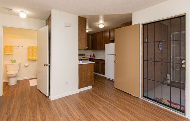 San Carlos Village Apts.