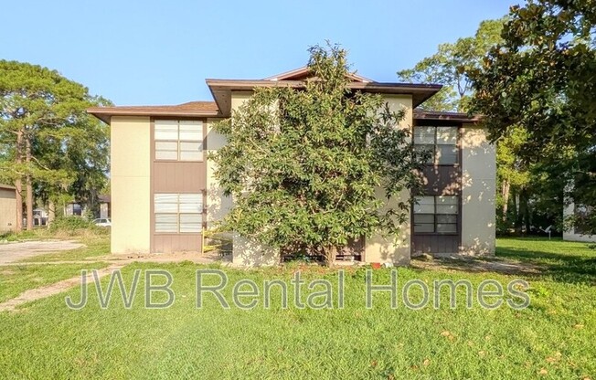476 Bentwood Lane