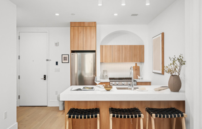151 S ELLIOTT PL