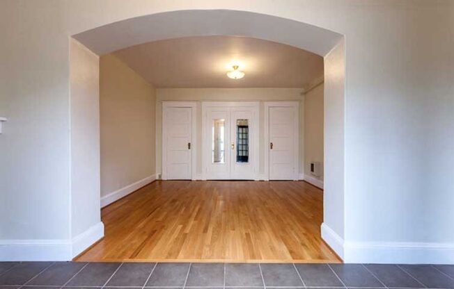 ST. FRANCIS APARTMENTS (SCHP02)