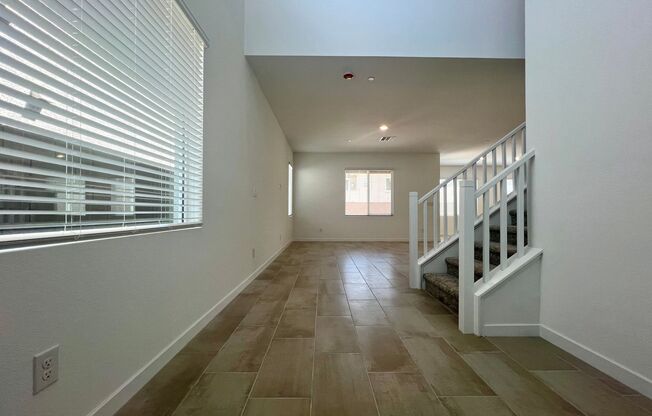 Stunning New 4-Bedroom Home with Loft & Solar in Henderson!
