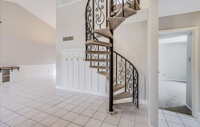2938 River Crest - 3/bedroom 2/bathroom - $1795/month