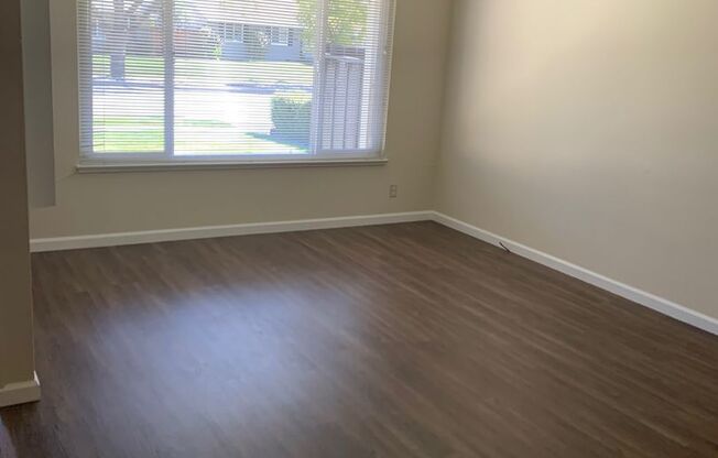 Excellent Value! Spacious Updated South San Jose Home with dual living areas and A/C!