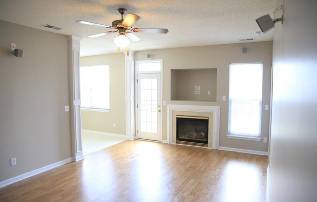 3 beds, 2 baths, $1,699