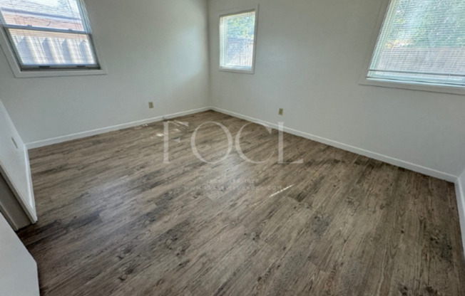 3 beds, 2 baths, $1,500