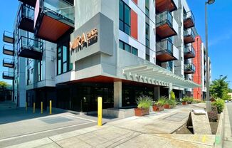 1085 103rd Ave NE Unit #110