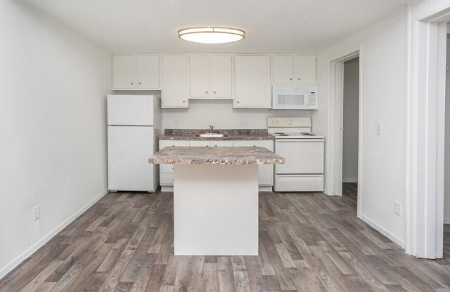 Summer Glen Apartments