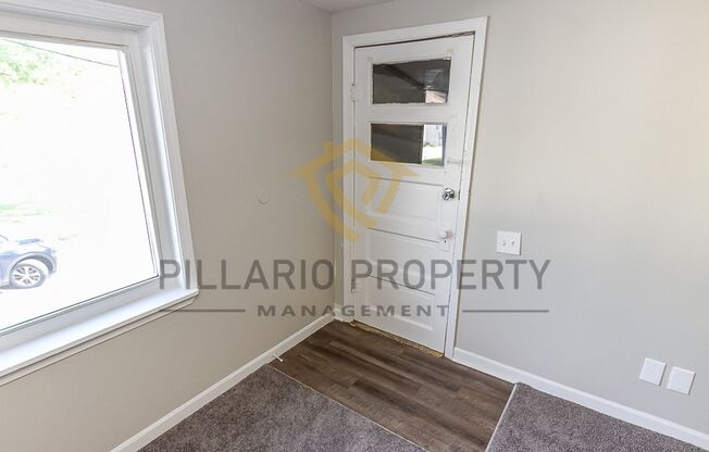 52-52 1/2 South Greenwood St.