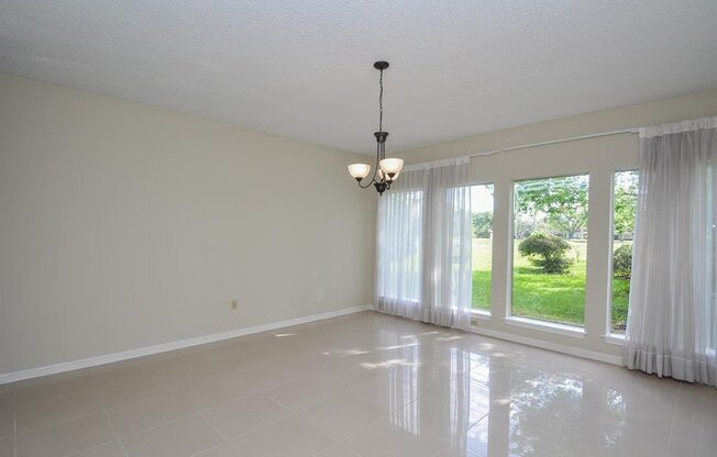 26 WELLINGTON DR
