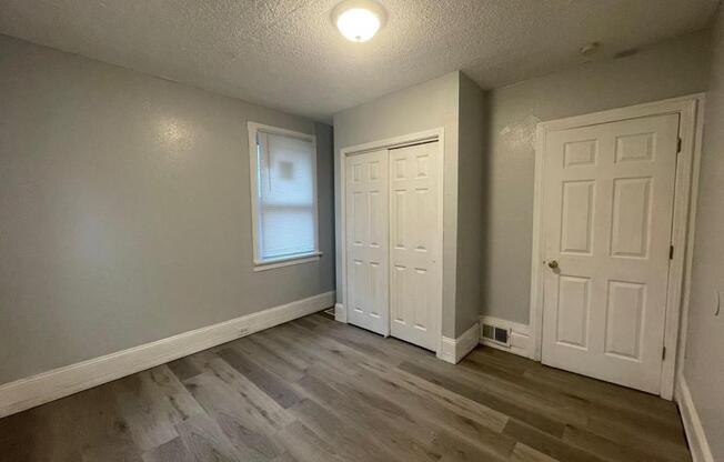 2 beds, 1 bath, 840 sqft, $1,200