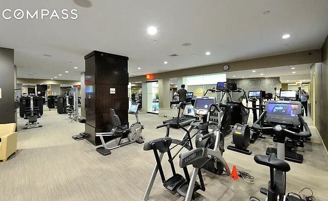 2 beds, 2 baths, $8,750, Unit 56E