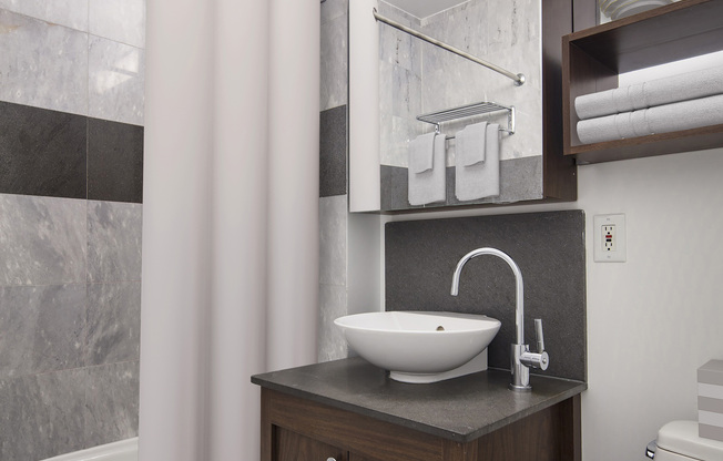 Studio, 1 bath, $4,795, Unit S09H