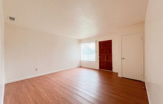 4 Bedroom, 2 Bath Single Story Corner Lot Home in Rancho Cordova