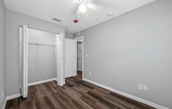 3 beds, 1.5 baths, 908 sqft, $1,595, Unit 173