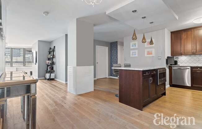 4 beds, 3 baths, 971 sqft, $10,900, Unit 8IJ