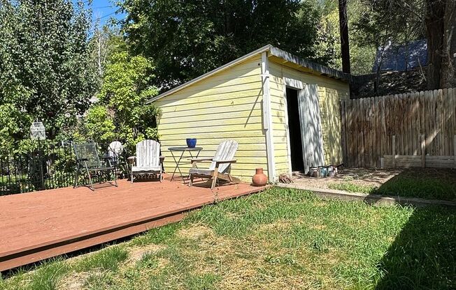 3 beds, 1 bath, $2,950