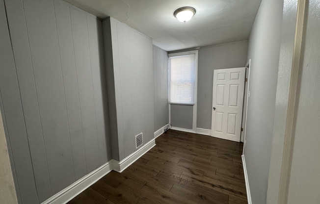 1671 MARGARET ST