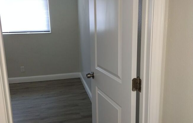 2 beds, 1 bath, 875 sqft, $1,550, Unit 04