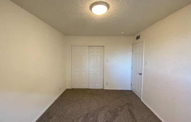 2 beds, 1 bath, 825 sqft, $1,200, Unit Unit 1